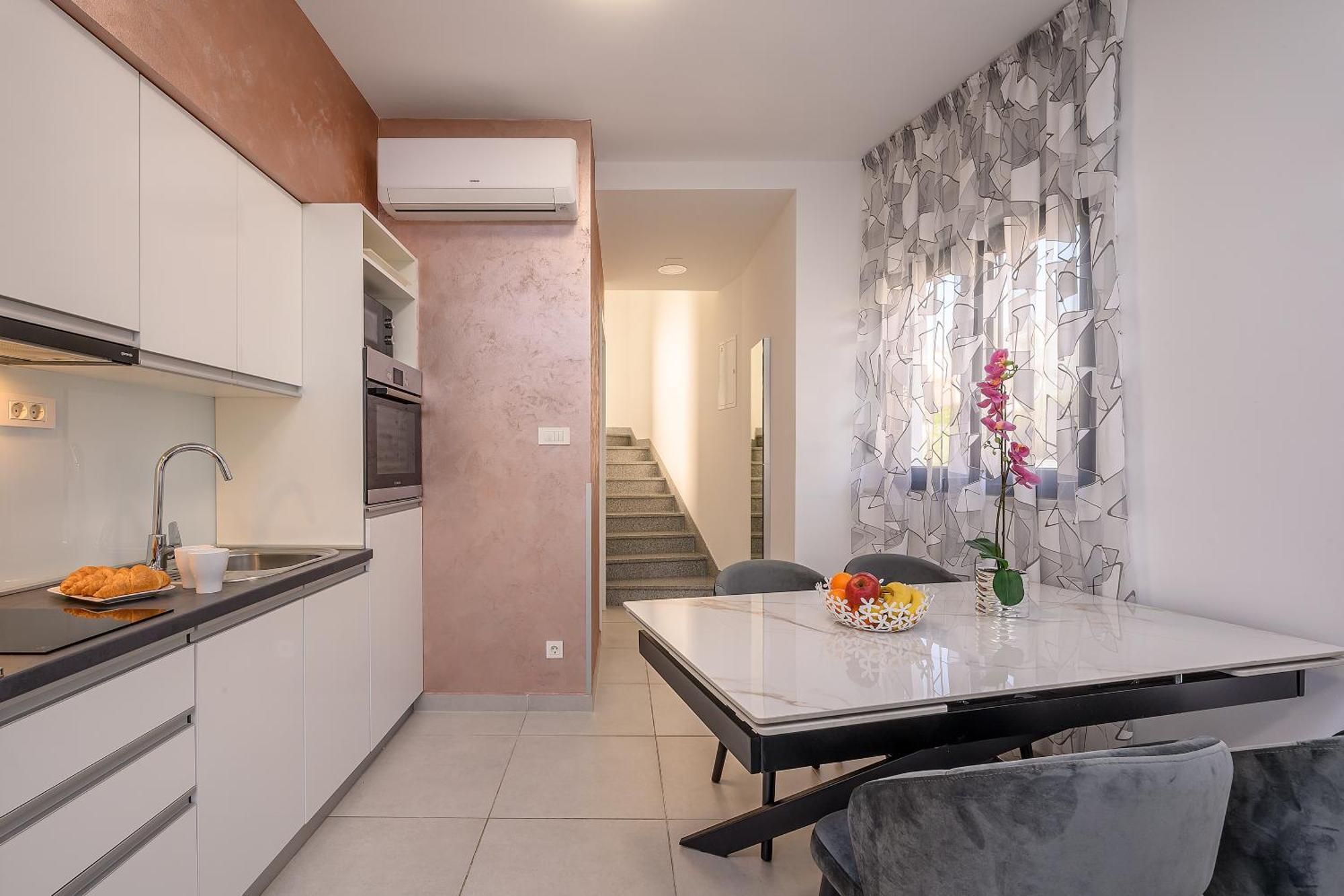 פודסטראנה Villa Nani מראה חיצוני תמונה